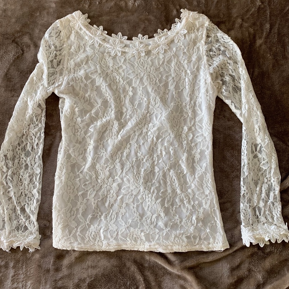 White Lace Blouse🌺